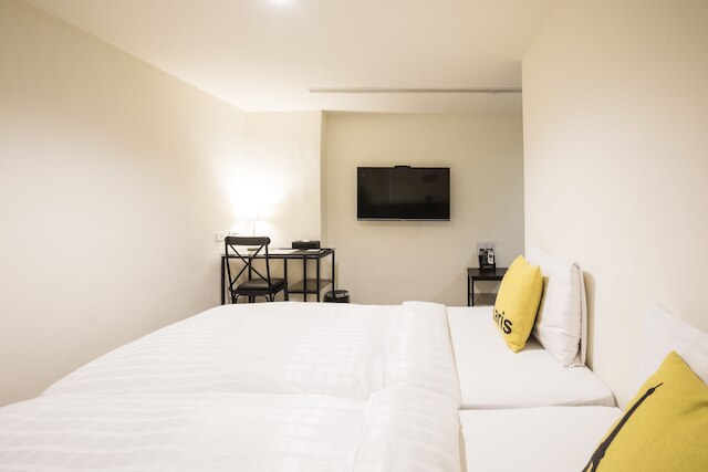 ホーム レスト ホテル (鴻瑞輕旅)