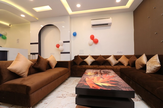 チェック イン ルーム シューナ マンディ