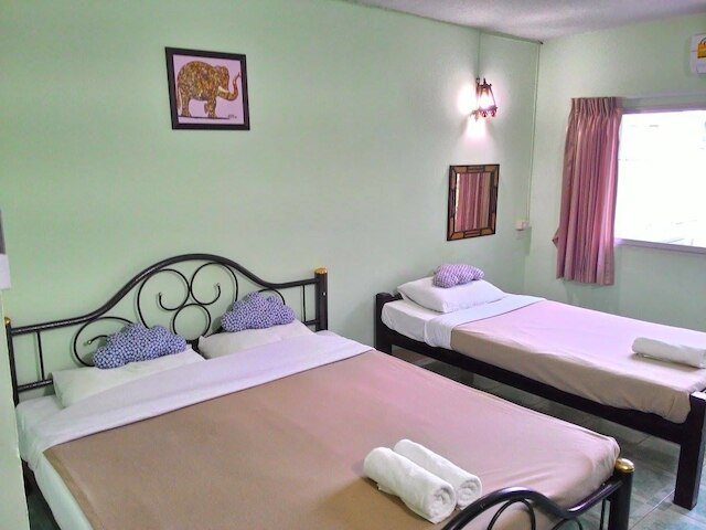 クラウド 9 フアイケーオ - ニマン