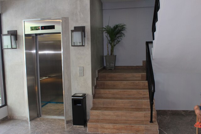 イーターン ホテル