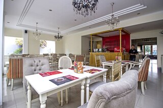 レジデンス バイ レッドドアーズ ニア ルマ モード