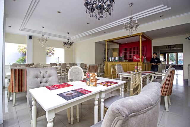 レジデンス バイ レッドドアーズ ニア ルマ モード