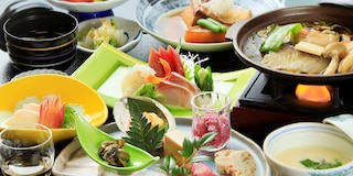 浜辺の料理宿 宝来館