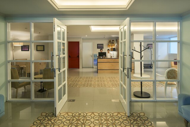 ヤンズ ハウス ホテル