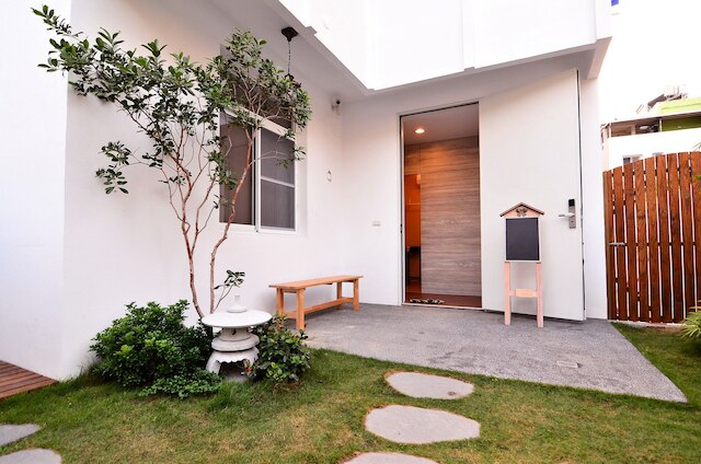 リーフ ホステル