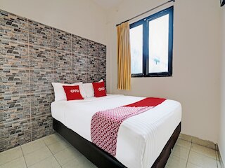 OYO 1699 ヴェローナ レジデンス