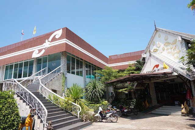 タートパノム プレイス