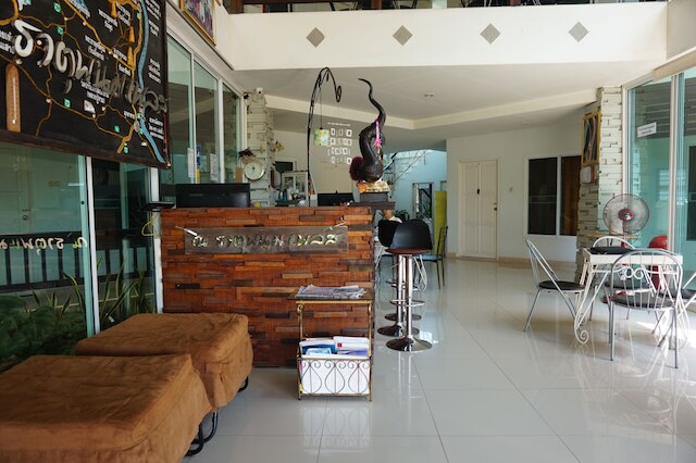 タートパノム プレイス