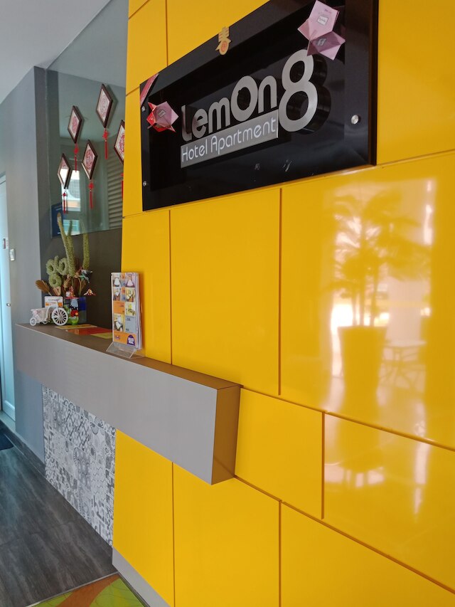 レモン 8 ホテル アパートメント