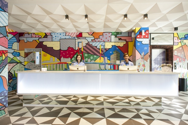 マックスワンホテルズ アット ダルマフサダ - スラバヤ