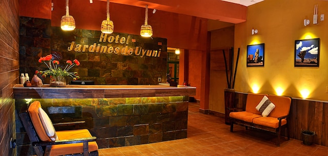 ホテル ハルディネス デ ウユニ