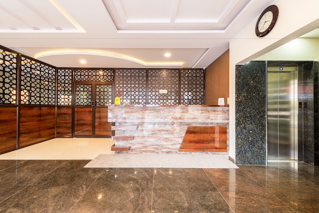 トリーボ グリーンウッドプレミアスイーツ、オールドエアポートロード