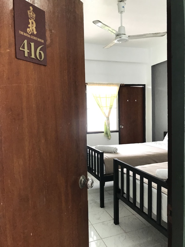 ロイヤル ターペー ゲート ゲストハウス