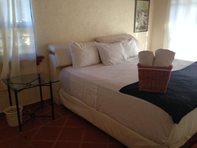 ホステル カーナ 4 ユー