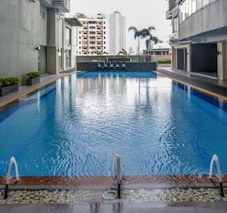 ザ ア ベニュー ホテル