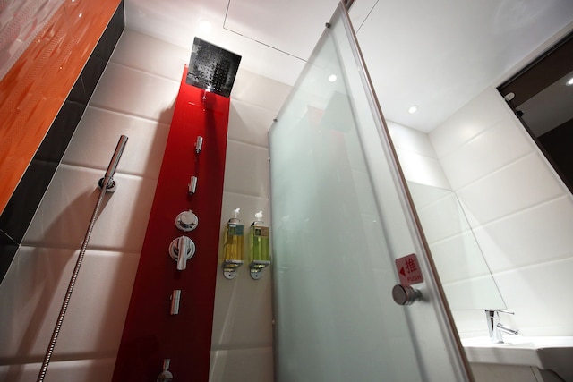 バッキンガム パレス B&B (白金漢宮民宿)