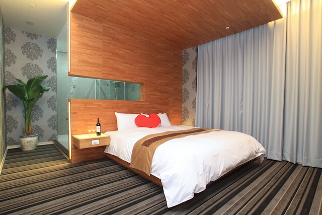 ヨアイ ホテル (宜蘭友愛大飯店)