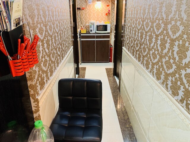 モダン ホテル (摩登賓館)