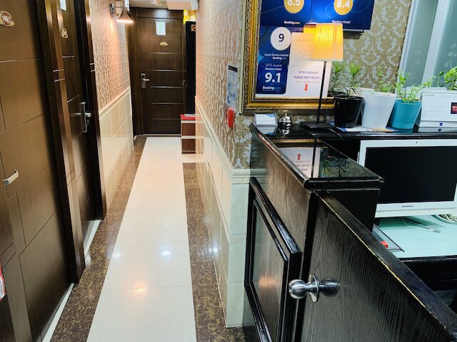 モダン ホテル (摩登賓館)