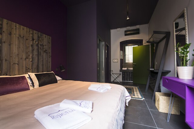 アパートメンツ & ルームズ レイレトゥル