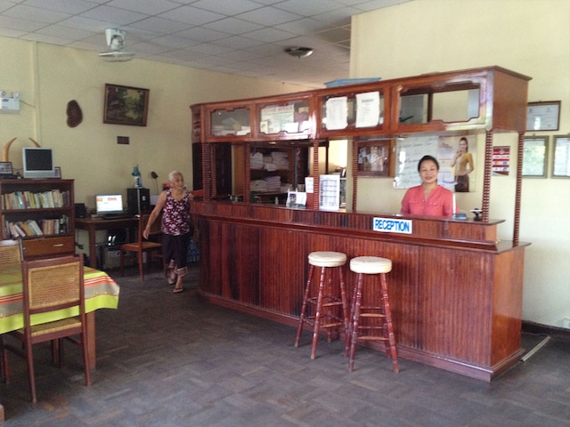 ヴィラ シサヴァド ゲストハウス