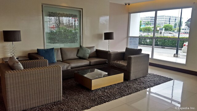 オーシャンブルー マニラ コンドテル シー レジデンシズ