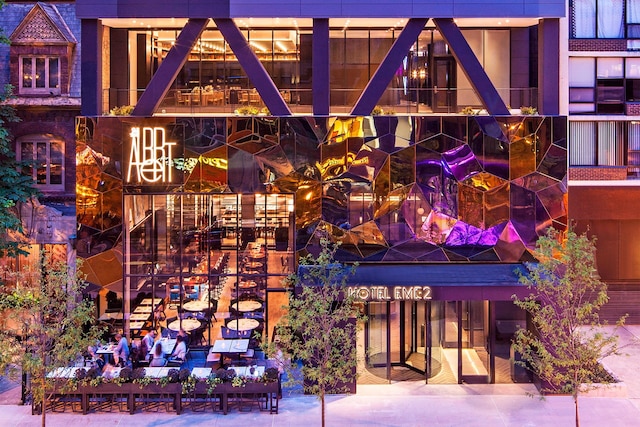 ホテルEMC2、オートグラフ コレクション