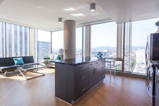 トリップブズ バーモント アパートメンツ