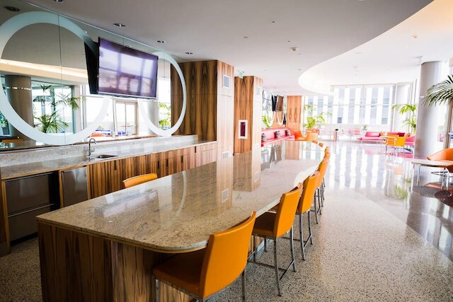 トリップブズ バーモント アパートメンツ