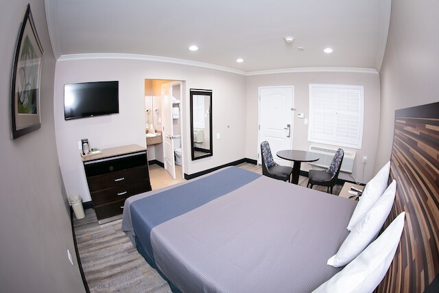 ダイヤモンド ベル イン & スイーツ