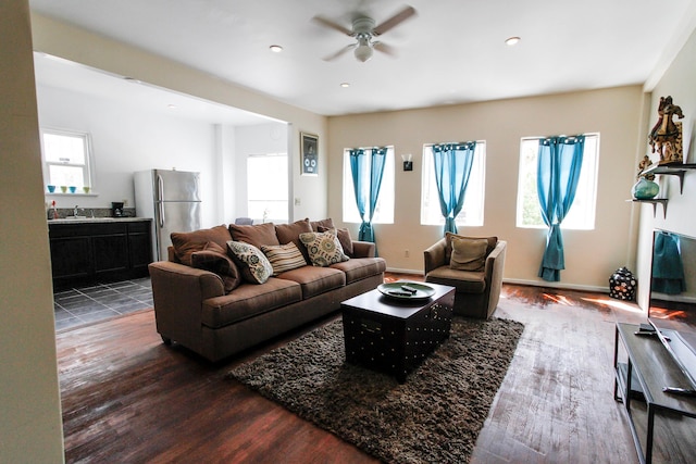 ファーニッシュド ロサンゼルス アパートメンツ