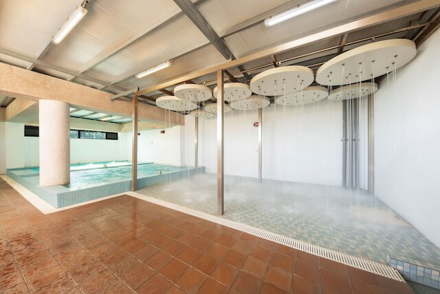 娜路彎ギャラクシー プレイス (娜路彎銀河酒店)