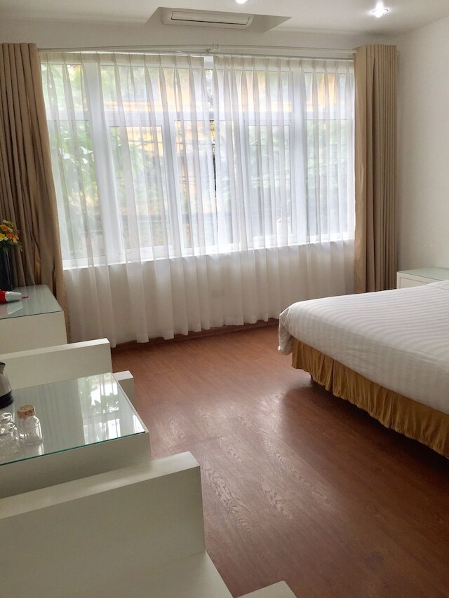 ニュー ホテル II