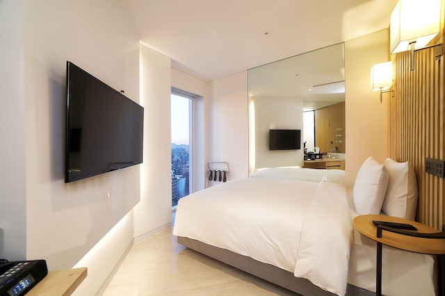 ホテル エントラ カンナム