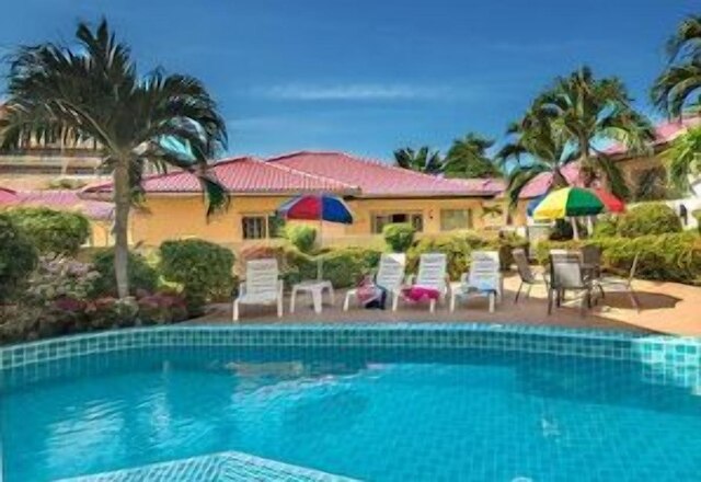 バタフライ ガーデン - ブティック レジデンス