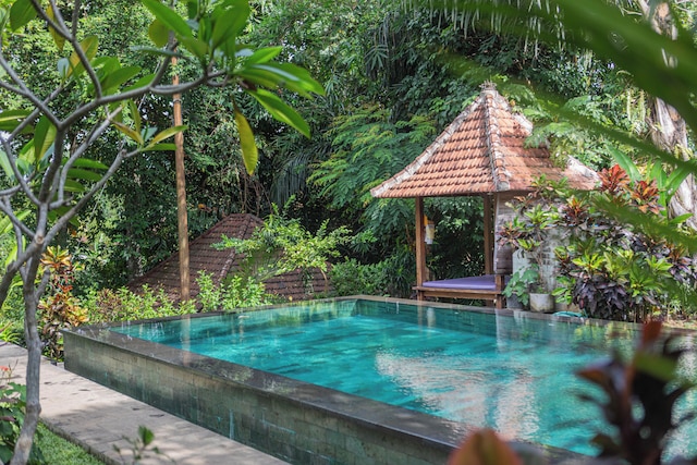 サリ バンブー ヴィラズ