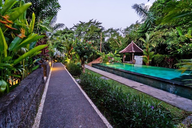 サリ バンブー ヴィラズ