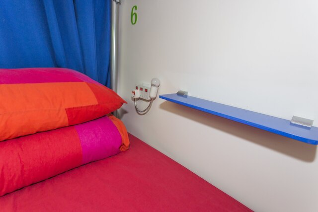 チェック イン HK - ホステル