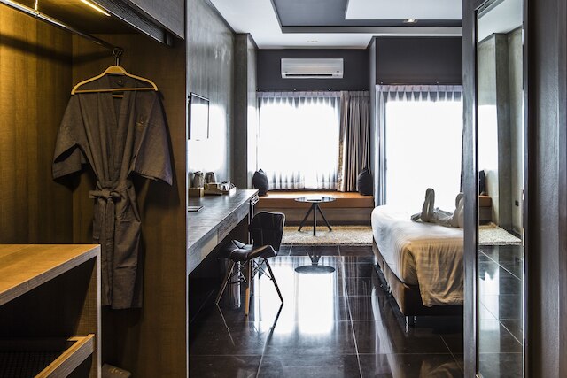 クレスコ ホテル ブリーラム