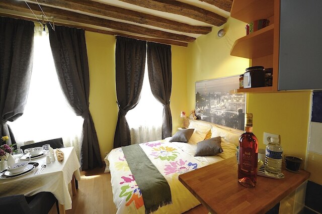 レ パティオ ドゥ マレー