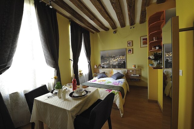 レ パティオ ドゥ マレー