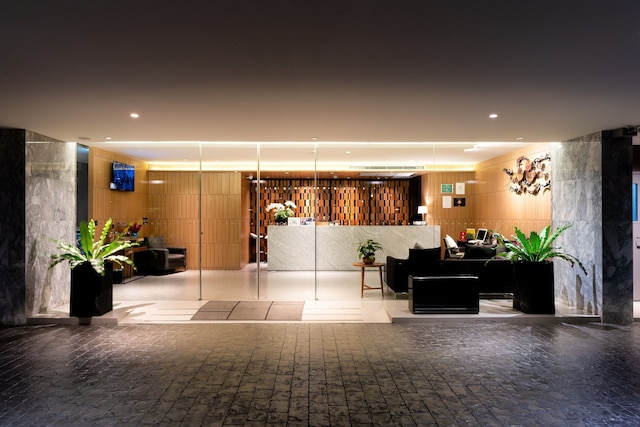 ナガ レジデンス