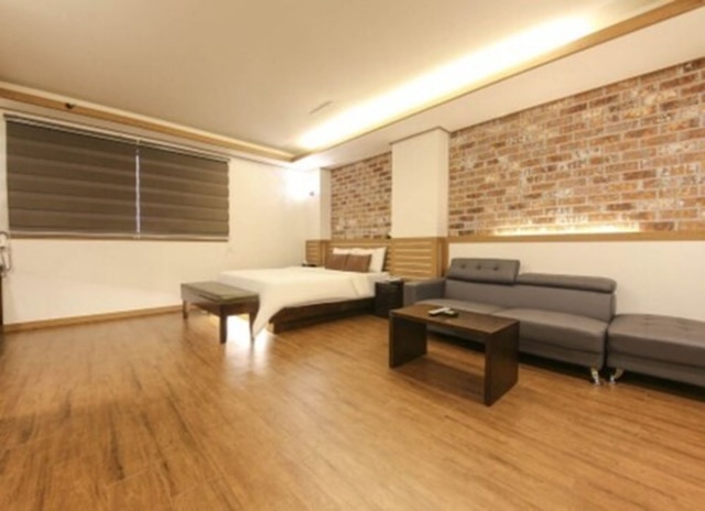 H ホテル ウルサン