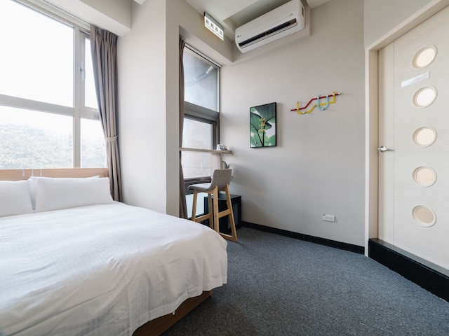 CJ ホテル (初見輕旅)