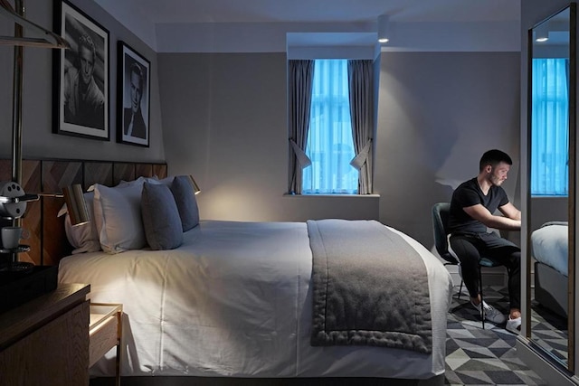 ビクトリー ハウス レスター スクエア