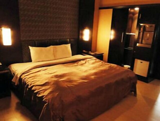 ビバリー ガーデン モーテル (比佛利花園汽車旅館)