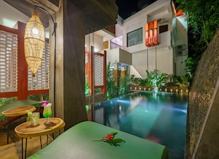 ザ シークレット コーナー ユニーク レジデンス