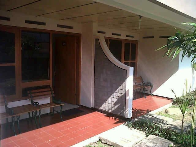 ホテル ニルワナ バトゥ