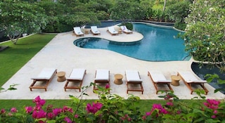 ラグジュアリー アパートメント アット アヤナ レジデンス