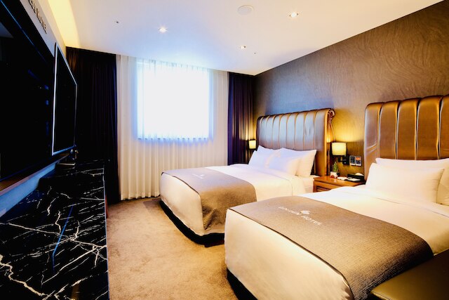 ゴールデン ビジネス ホテル